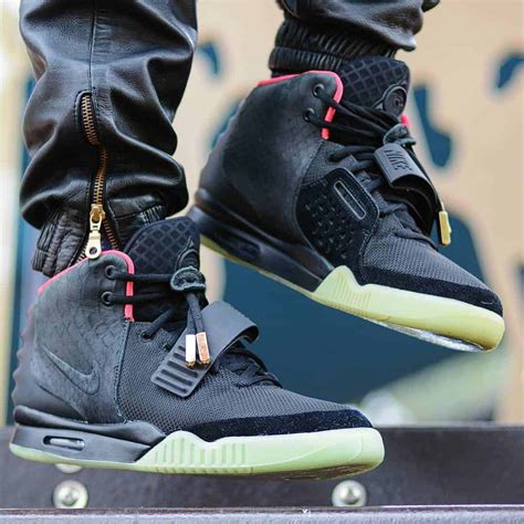 nike yeezy 2 nrg fake